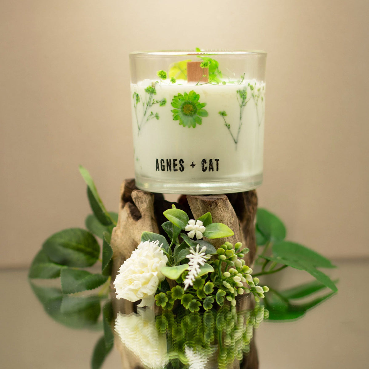 Candela botanica in cera di soia Agnes + Cat — Bacche di brughiera
