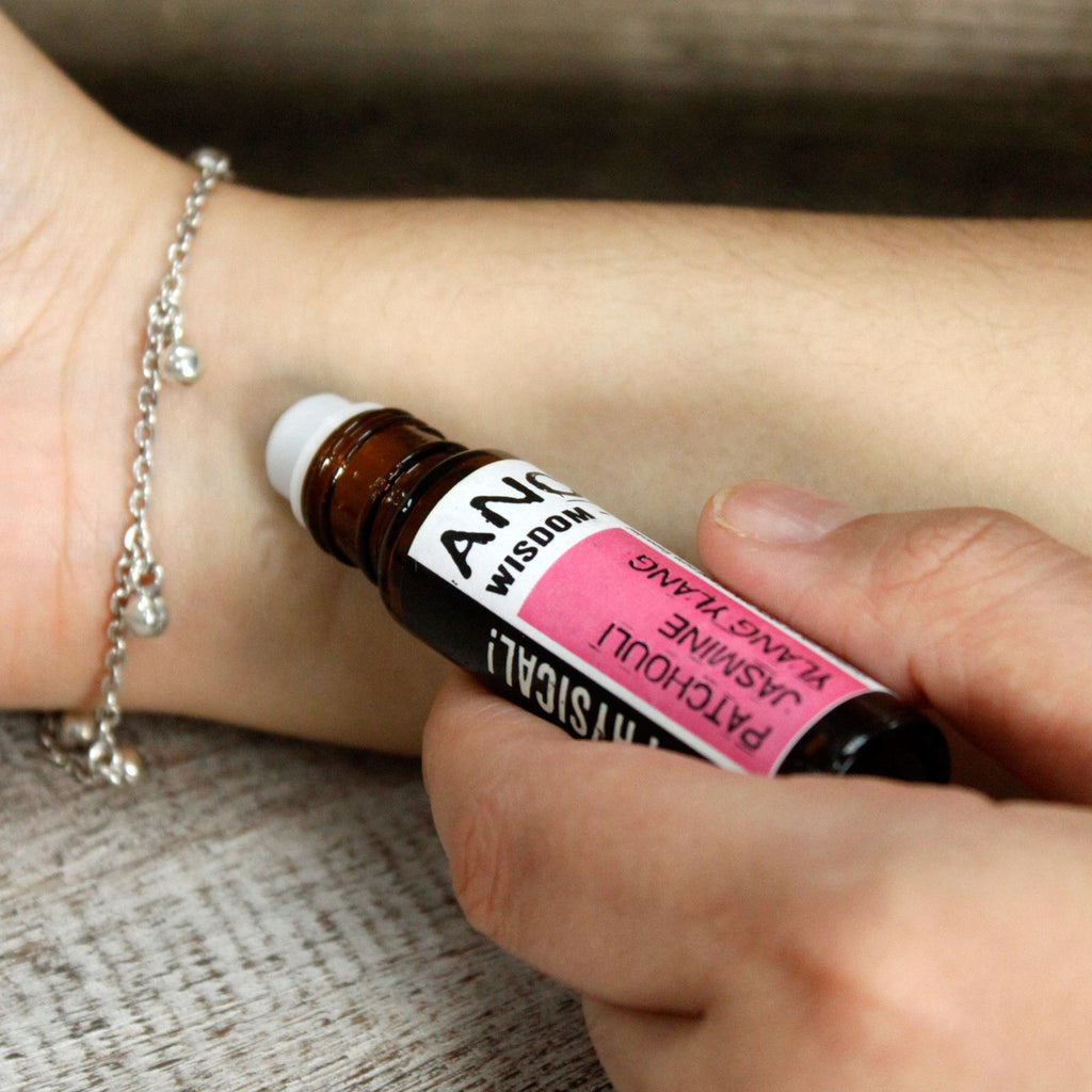 Miscela di oli essenziali con applicatore a sfera — Slancio — 10 ml