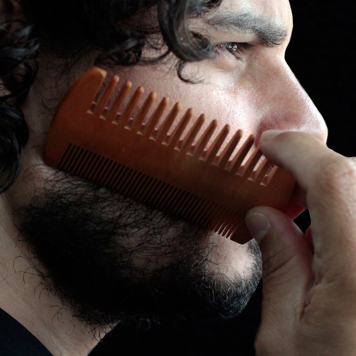 Pettine da barba a due lati in legno di pero
