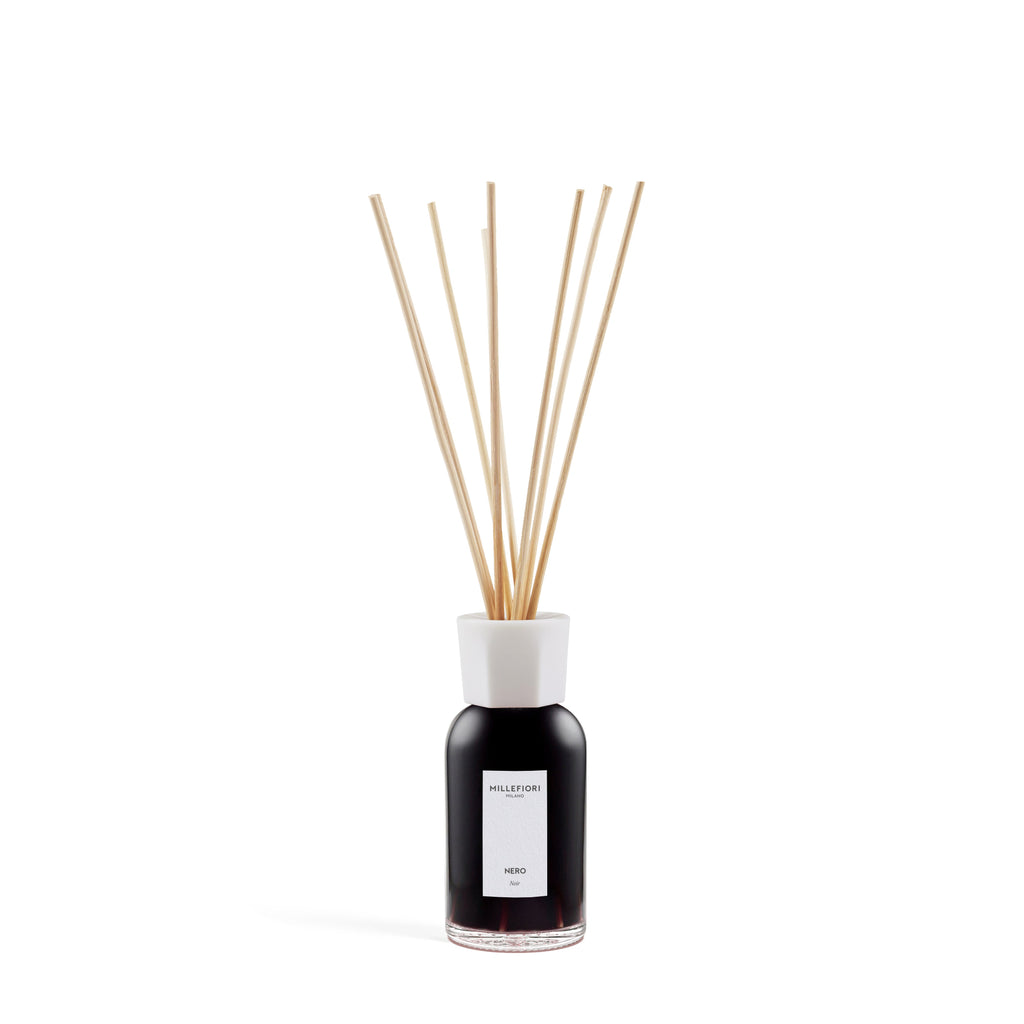 Nero – Diffusore a bastoncini Milano, 250 ml