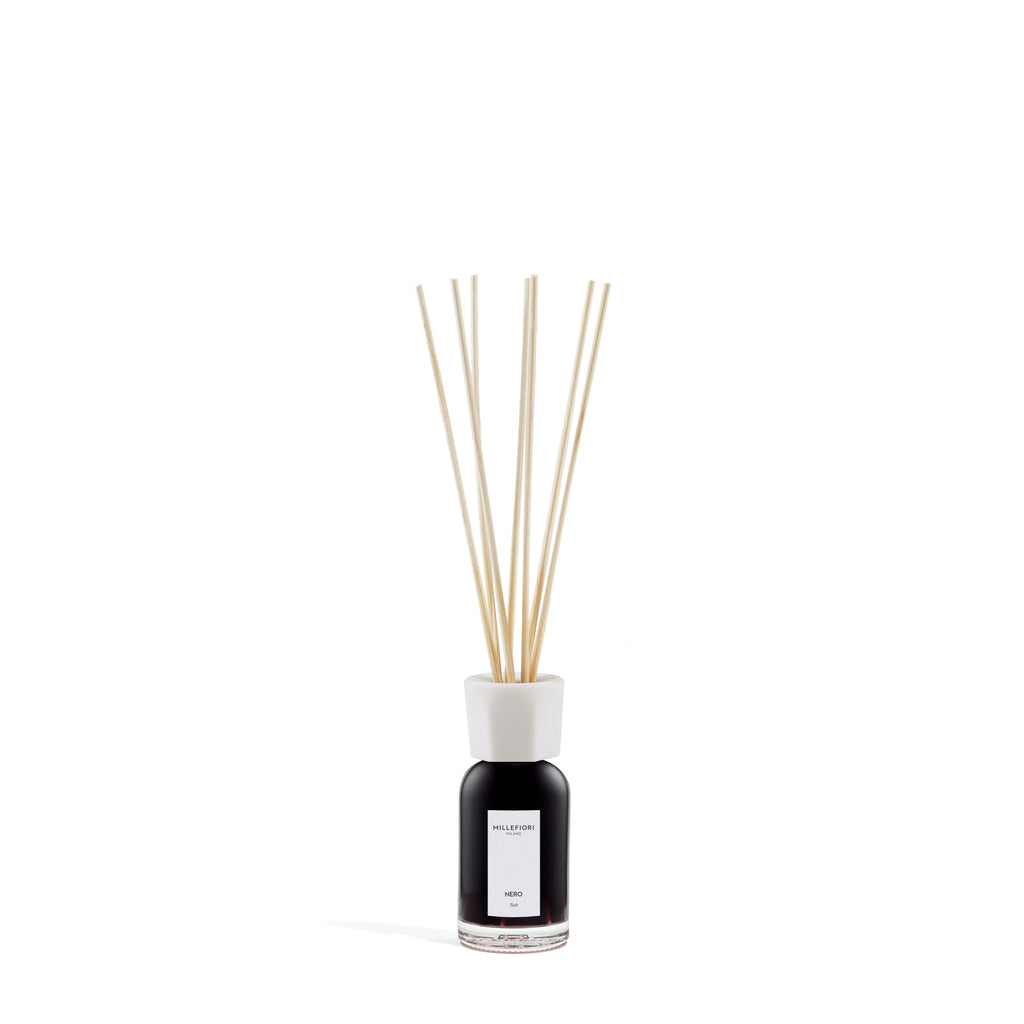 Nero – Diffusore a bastoncini Milano, 100 ml