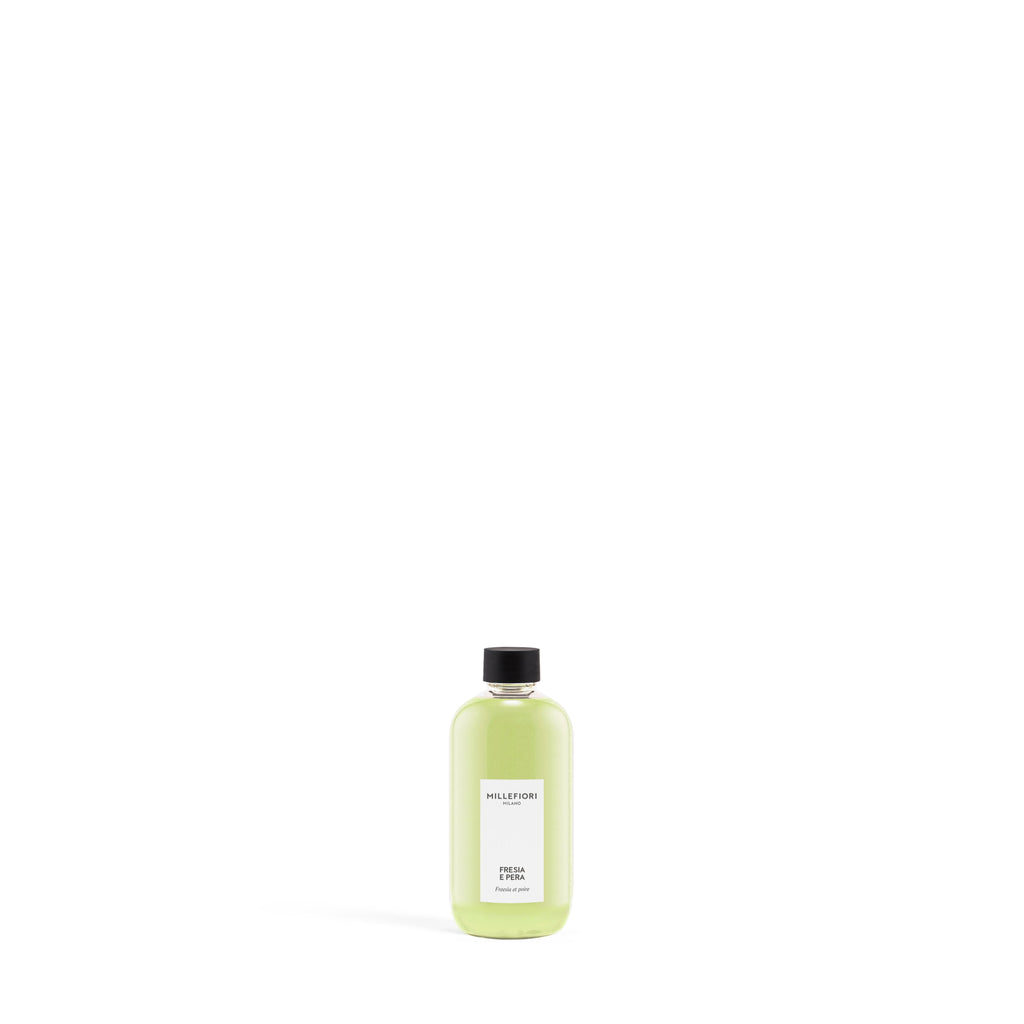 Fresia e Pera – Ricarica diffusore a bastoncini Milano, 250 ml