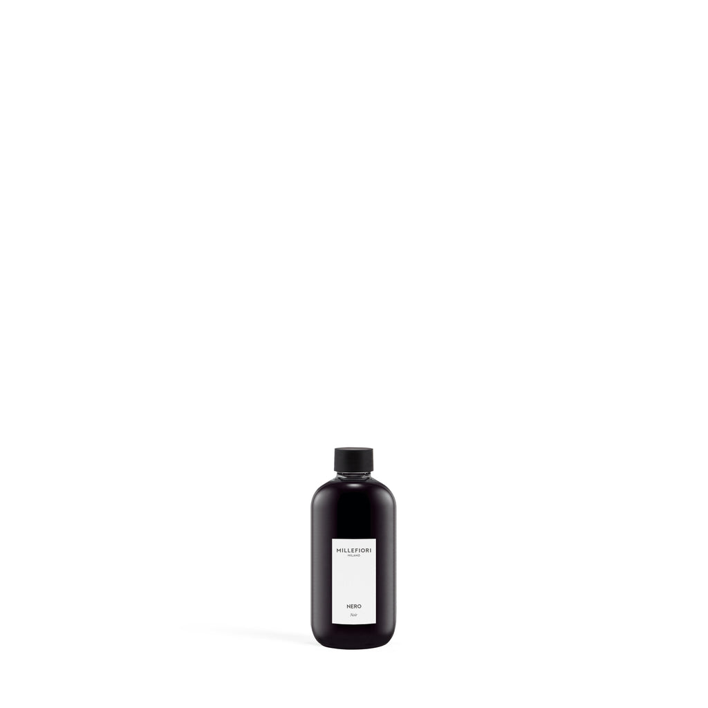 Nero – Ricarica diffusore a bastoncini Milano, 250 ml